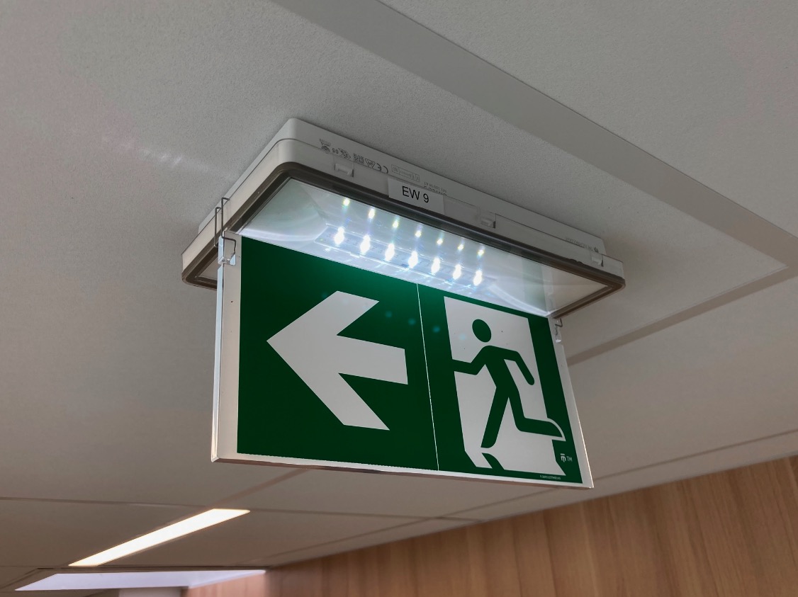 Oprawa ewakuacyjna LED