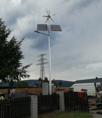 Latarnia solarno-wiatrowa Hybrid Dual Solar LED V2