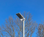 Lampa uliczna solarna LED Gemini 18 z czujnikiem ruchu, 3 tryby pracy