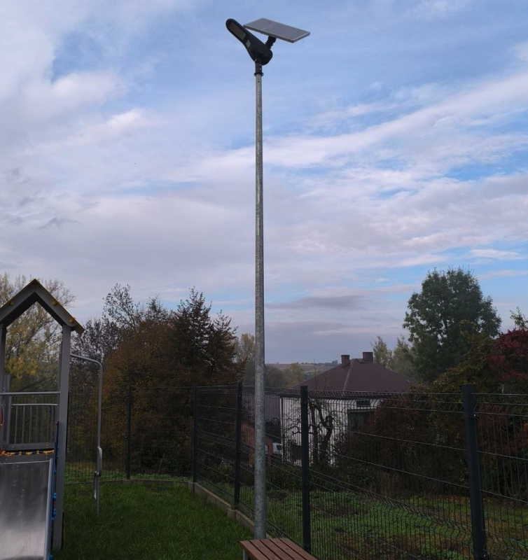 Plac zabaw w miejscowości Kuchary