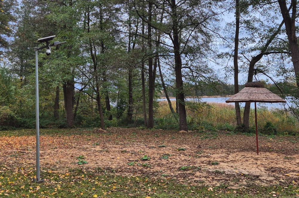 Osieczna - latarnia solarna z kamerą